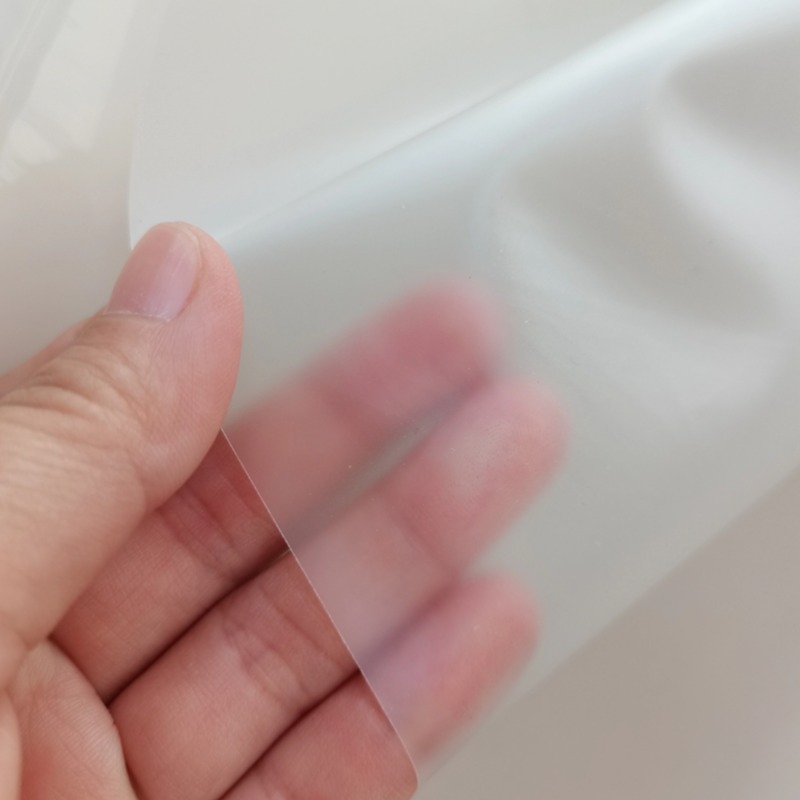 ฟิล์ม TPU เคลือบใสสำหรับถุงระบายอากาศเบาะรถยนต์ มีคุณสมบัติยืดหยุ่น ทนทาน ทนไฟ และวัสดุฐานเป็นมิตรต่อสิ่งแวดล้อม เหมาะสำหรับการผลิตแบบ OEM